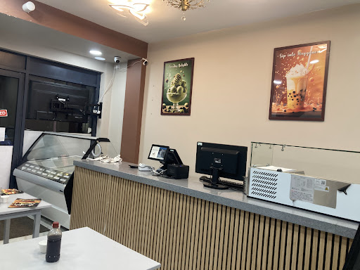 Photo of Fat Roosters Hertfordshire - 9 Marlowes, Hemel Hempstead HP1 1LA